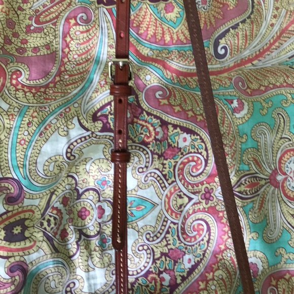 Dooney and Bourke cross body - Picture 5 of 8